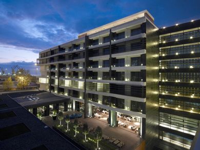 The Met Hotel Thessaloniki - Image 2