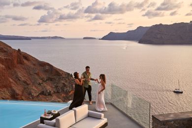 Charisma Suites Santorini - Image 6