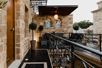 Chateau Anax Luxury Suites - Image 7