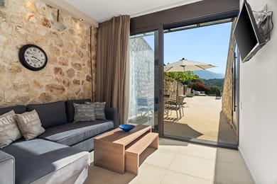 Triton Luxury Suite