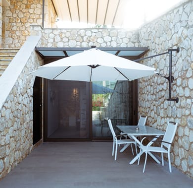 Christies Luxury Suites by Dandy Hospitality - Image 3