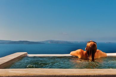 Deluxe Suite Caldera View with Jacuzzi