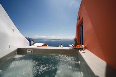 Junior Suite Caldera View with Jacuzzi