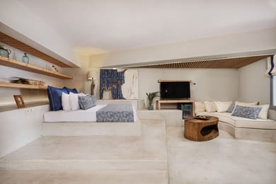 Luxury Suite |  Panoramic Sea View
