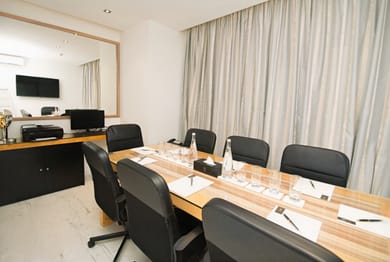 The Ciao Stelio Deluxe Hotel Larnaca - Image 5