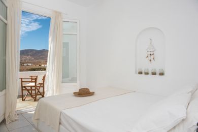 Cleopatra Homes Paros - Image 3