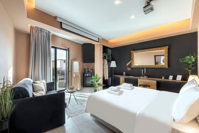 Deluxe Suite with Private Terrace