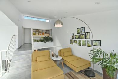 Coconut Villa Athens - Image 2