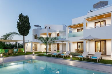 Coconut Palm Paradise - Image 3