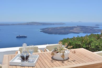 Grand Cave Suite Jacuzzi Sea View 
