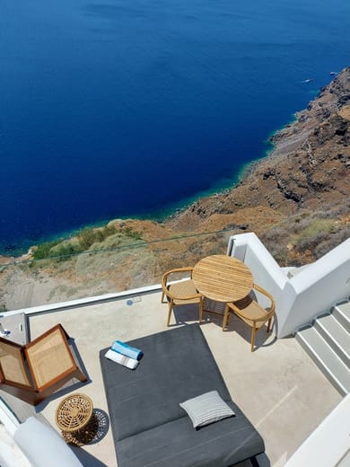 Infinity Suite with Tunnel Jacuzzi