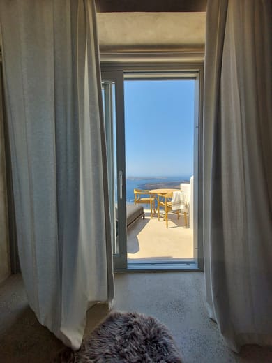 Infinity Suite with Tunnel Jacuzzi