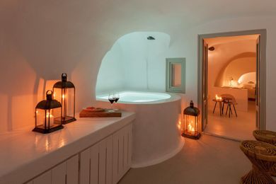 Cocoon Suites - Image 2