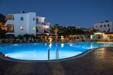 Coliseum Studios & Apartments Rhodes - Image 2