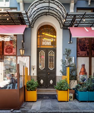 Colors Central Ladadika - Image 7