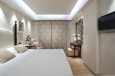 Comfy Boutique Hotel - Image 6