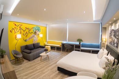 Family Studio Room with Park View