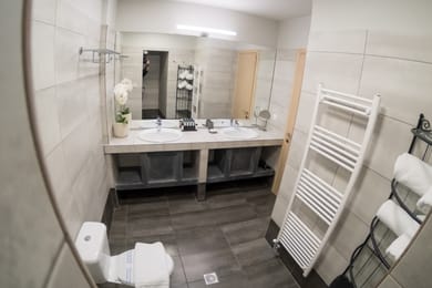 Connect Studios & Apartments Athens - Image 7