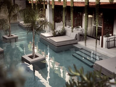 Friends & Family Swim Up Suite up to 5