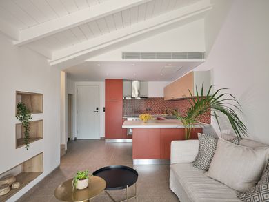 Loft Suite Pool View(Top Floor)