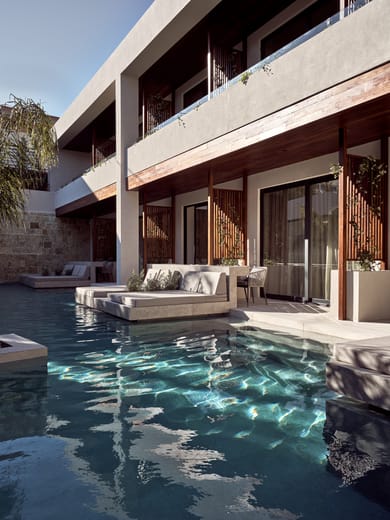 Swim up Pool Suite
