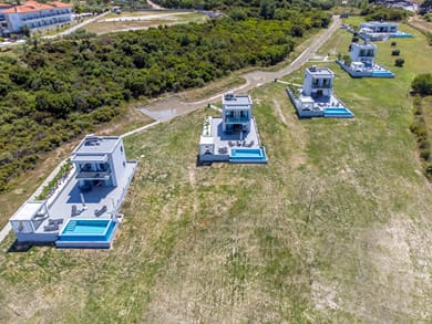 Continent Villas - Image 6