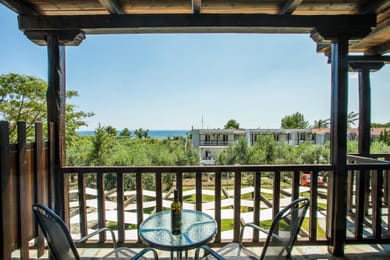 Coral Blue Hotel - Image 7