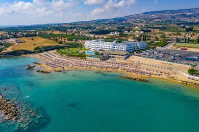 Corallia Beach Hotel Paphos - Image 3