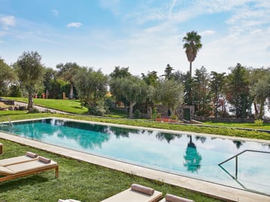 Family Bungalow Open Plan Sharing Pool Ground Floor