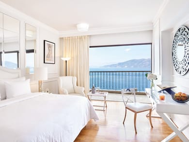 Cruise Guestroom Sea View