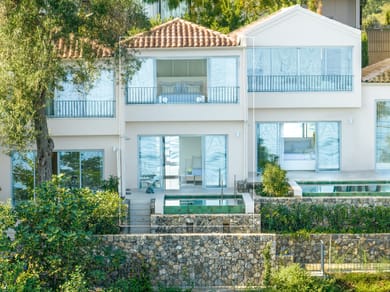 Maisonette on the Rocks Private Pool Waterfront