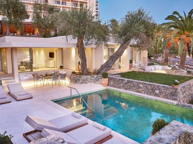 3-Bedroom Villa Waterfront Private Pool