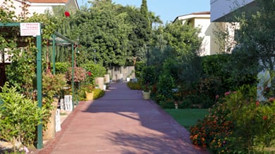 Corinthian Village - Image 7