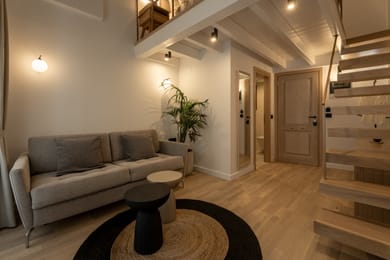 Camara - Two Floor Suite with City View