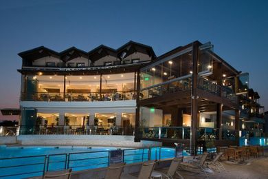 Cosmopolitan Hotel - Image 2