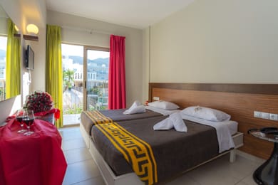 Creta Verano Hotel - Image 3