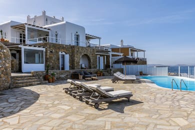 Cosset Villa with Private Pool 7 Bedrooms
