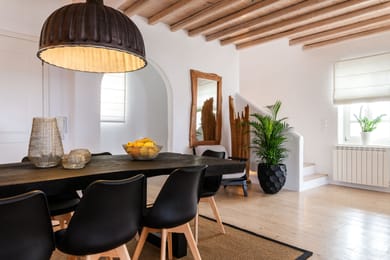 Cosset Villa with Private Pool 7 Bedrooms