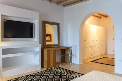 Cosset Villa with Private Pool 7 Bedrooms