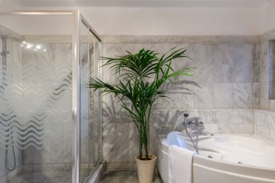 Cosset Villa with Private Pool 7 Bedrooms