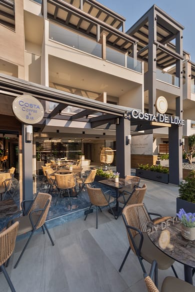 Costa De Luxe Suites - Image 7