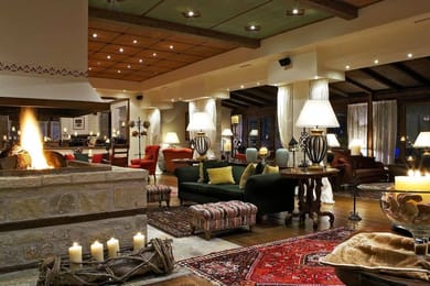 Country Club Hotel & Suites - Image 4