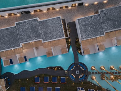 Cresanto Luxury Suites - Image 4