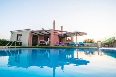 Cretan Vineyard Hill Villa - Image 2