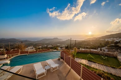 PLAKIAS SUNSET