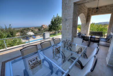 VILLA ARIOS