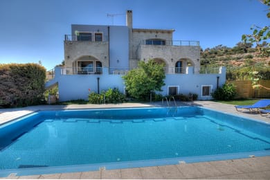 VILLA ARIOS