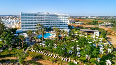 Crystal Springs Beach Hotel Protaras - Image 3