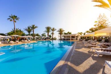 Crystal Springs Beach Hotel Protaras - Image 4