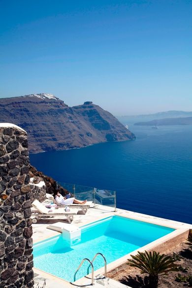 Honeymoon Suite with Private Pool & Caldera View